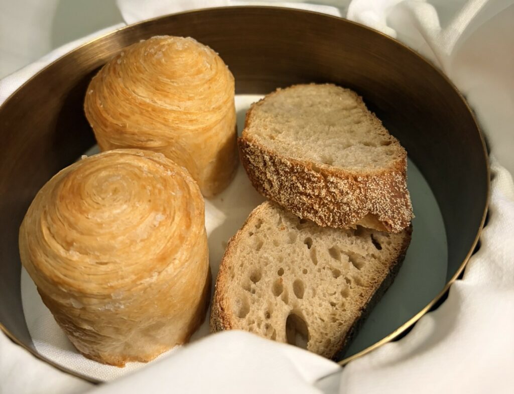 Il servizio del pane.