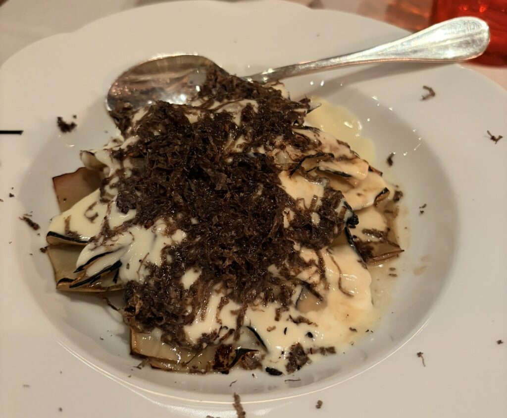 Carciofo arrosto, fonduta e tartufo. 