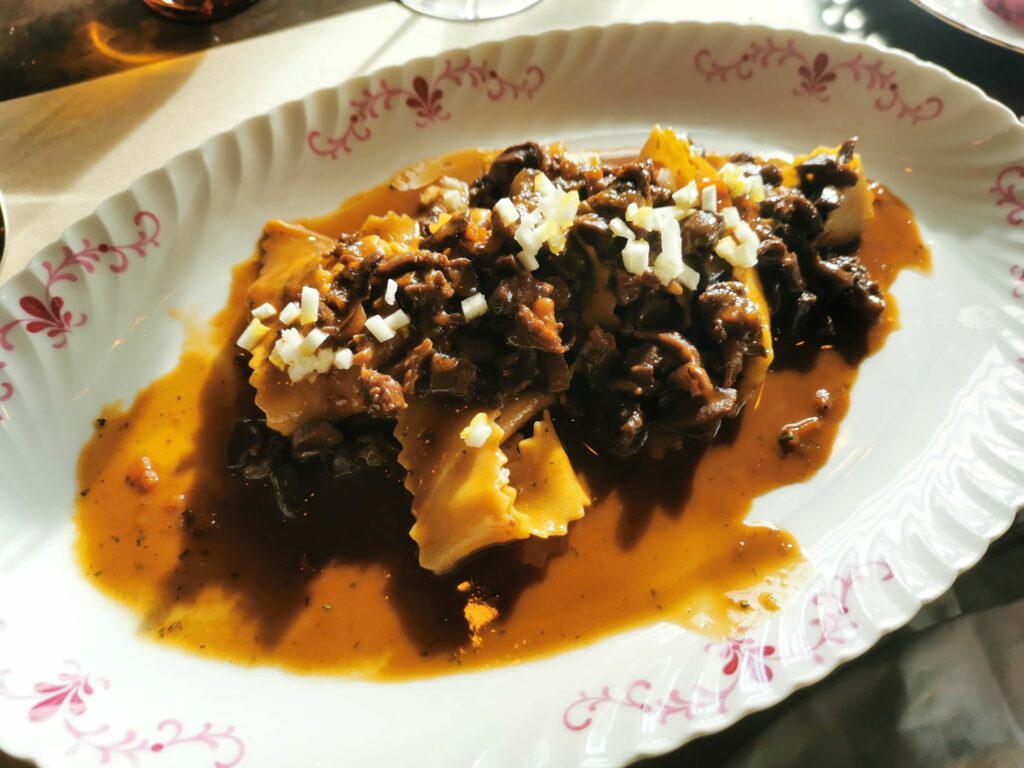 Pappardelle al ragù di cortile