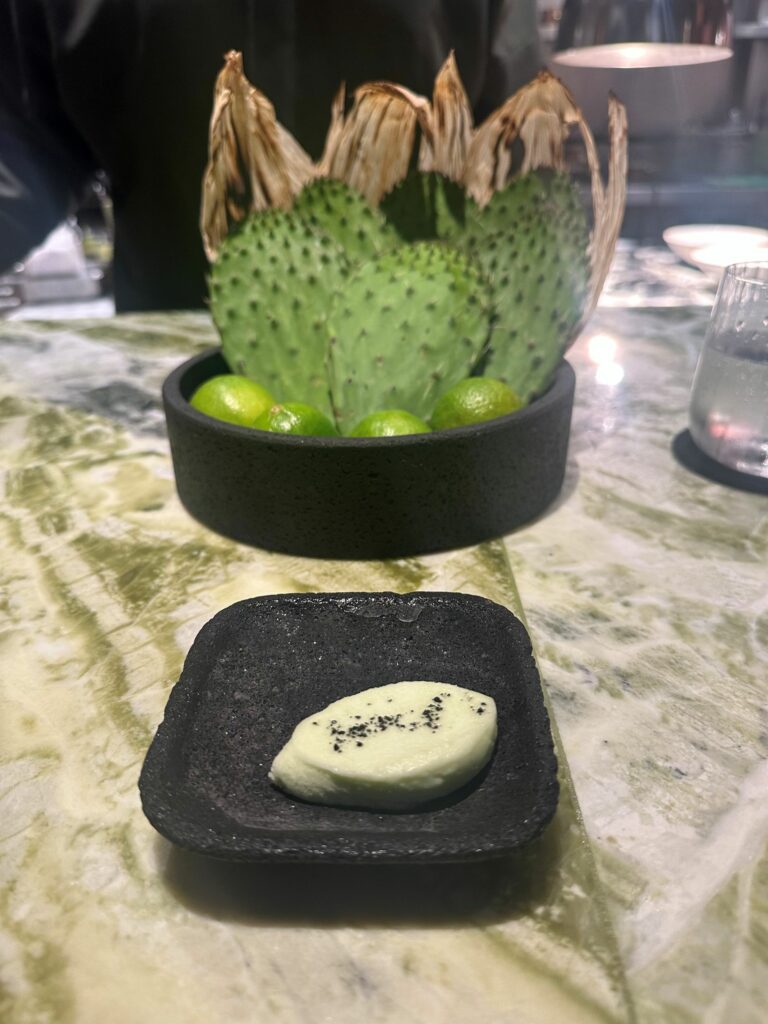 Sorbetto di cactus di Quintonil