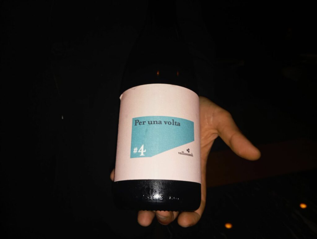 Vallisassoli - Per una volta – Barbera, aglianico e piedirosso.