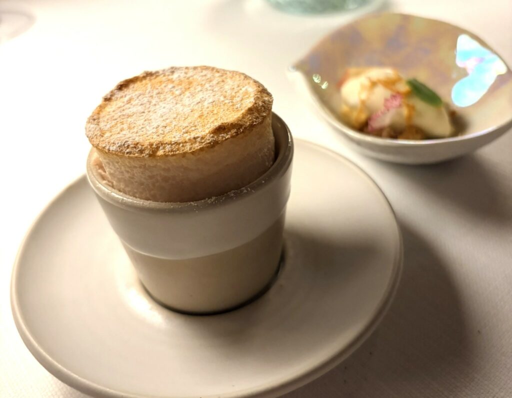 Rabarbaro, soufflé, pepe batak.