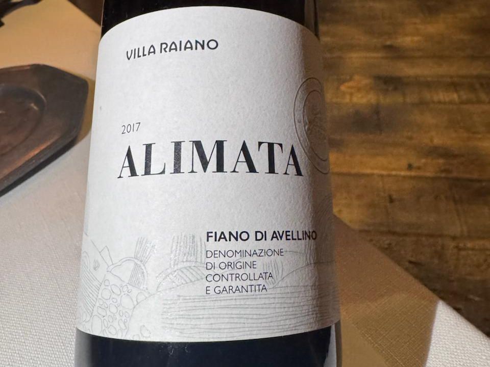 Una bottiglia di Fiano di Avellino