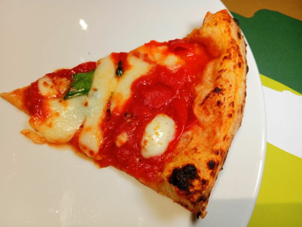 Margherita Caramella (Pomodoro datterino Nolano e fiordilatte)
