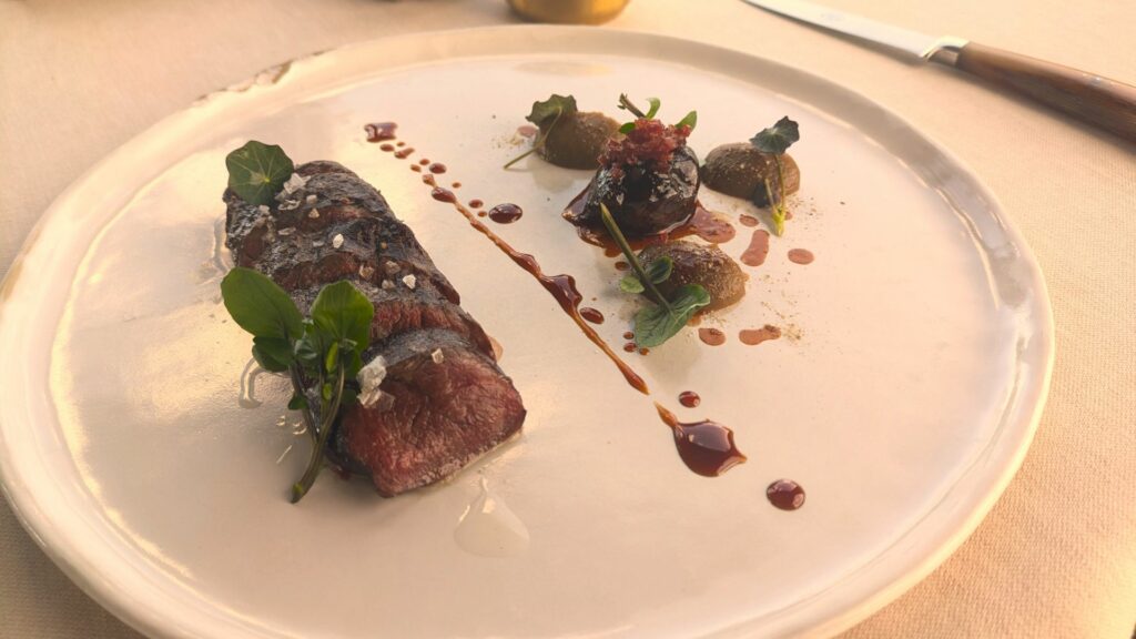 Muflone, topinambur e Vermut del ristorante Borgo Sant'Anna