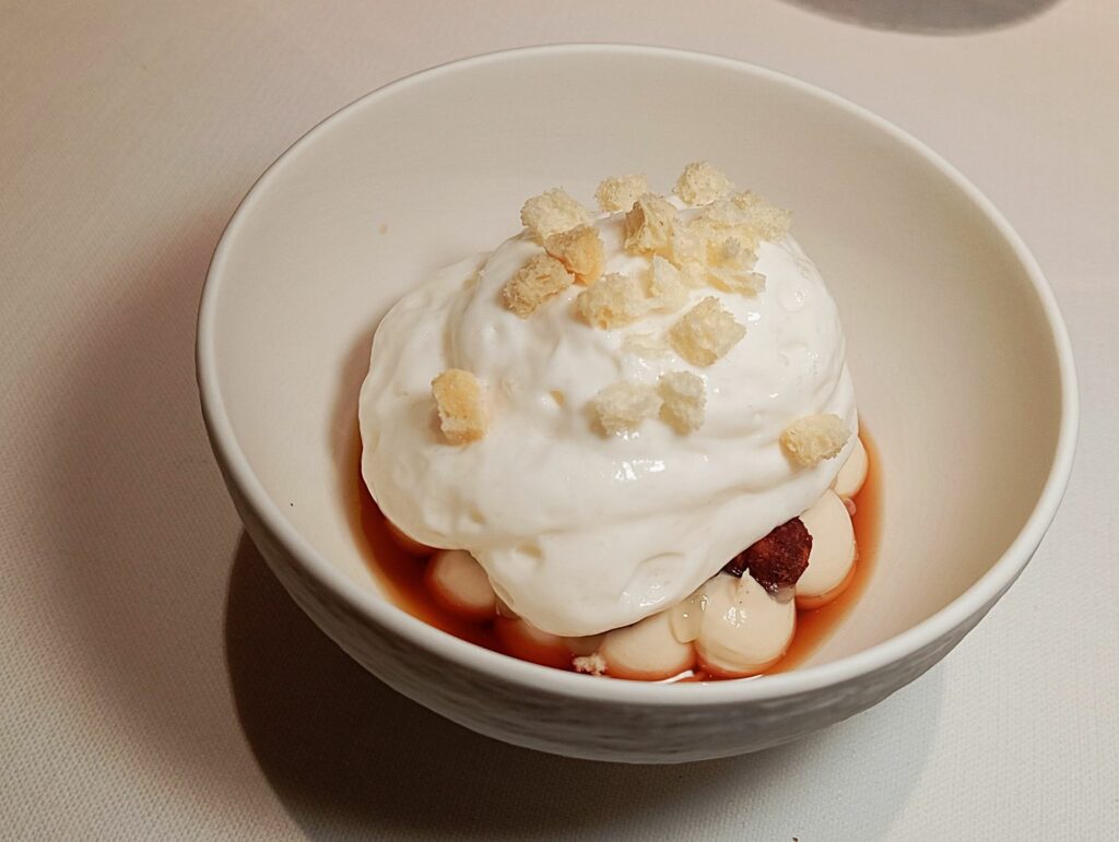 Caffelatte, un dessert del ristorante Re, santi e leoni