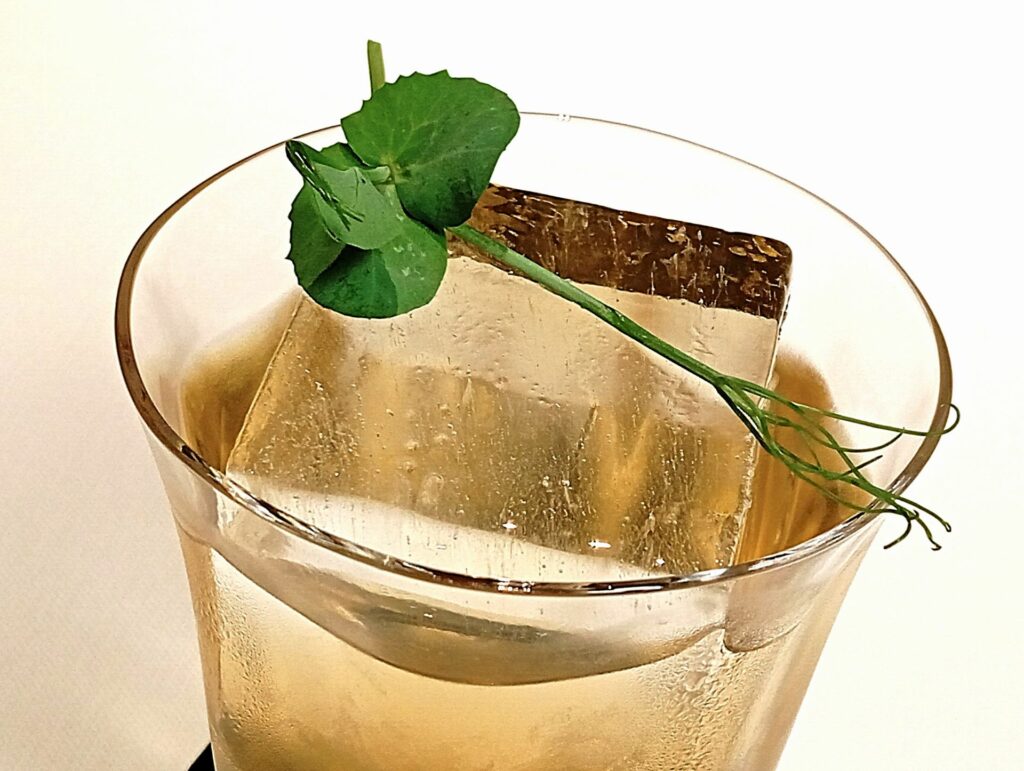 Kefir per iniziare (tequila, kefir, pompelmo, sciroppo di agave e lime) del ristorante Re, santi e leoni