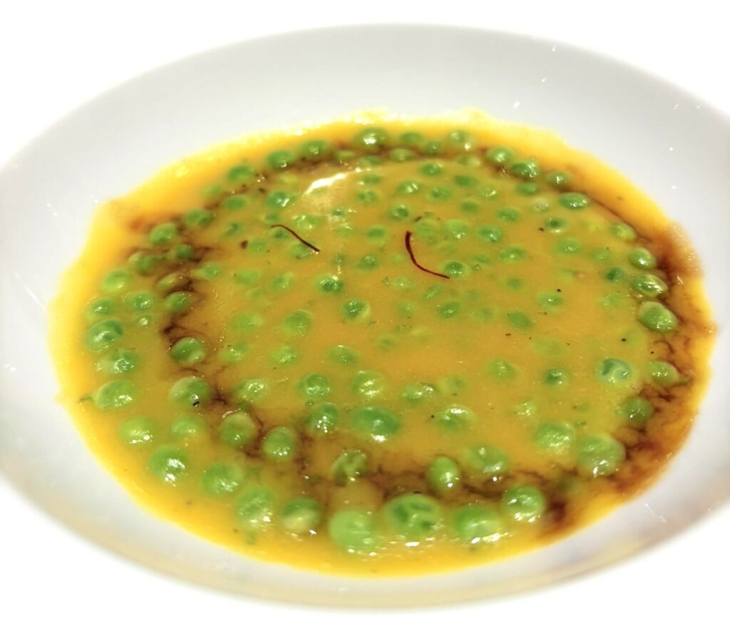 Pisello e risotto allo zafferano