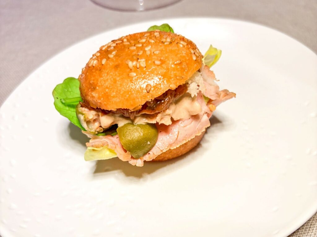 Panino tonnato.