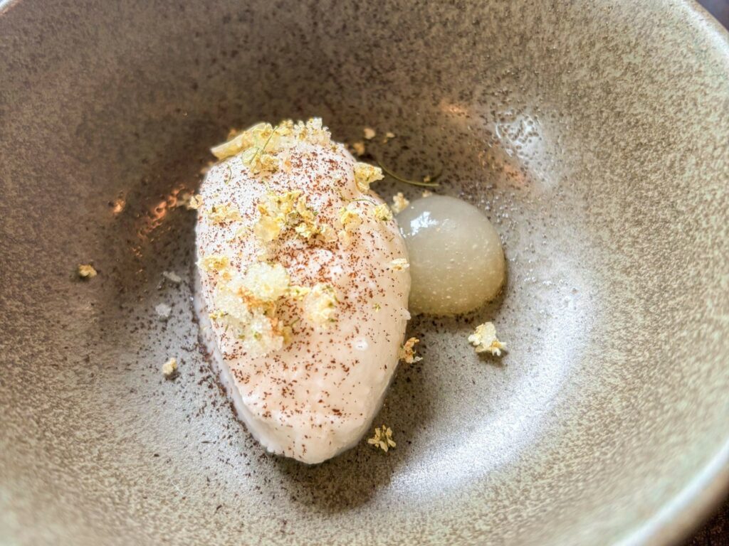 Pre-dessert.