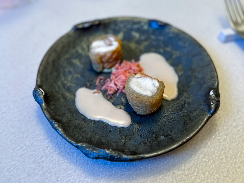 Murena, cotica di maiale e pompelmo di Contraste dello chef Perdomo