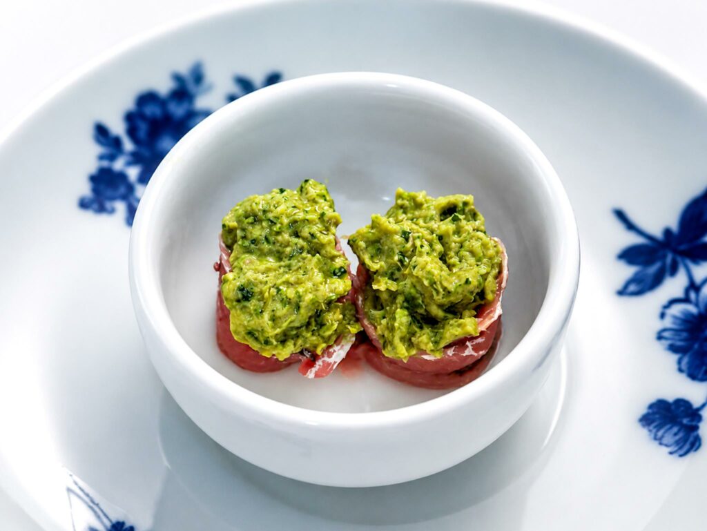 Acciughe di Sicilia con salsa verde della trattoria Cacciatori di Cartesio
