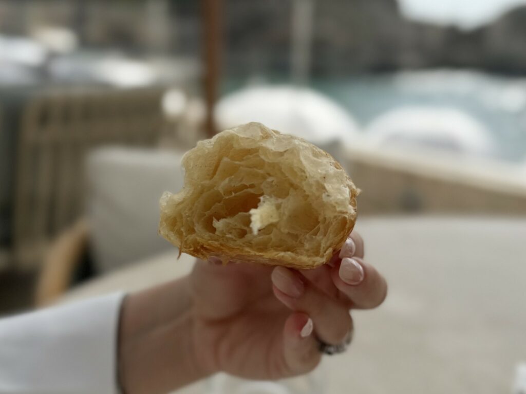 Un dettaglio dell'alveolatura del croissant.