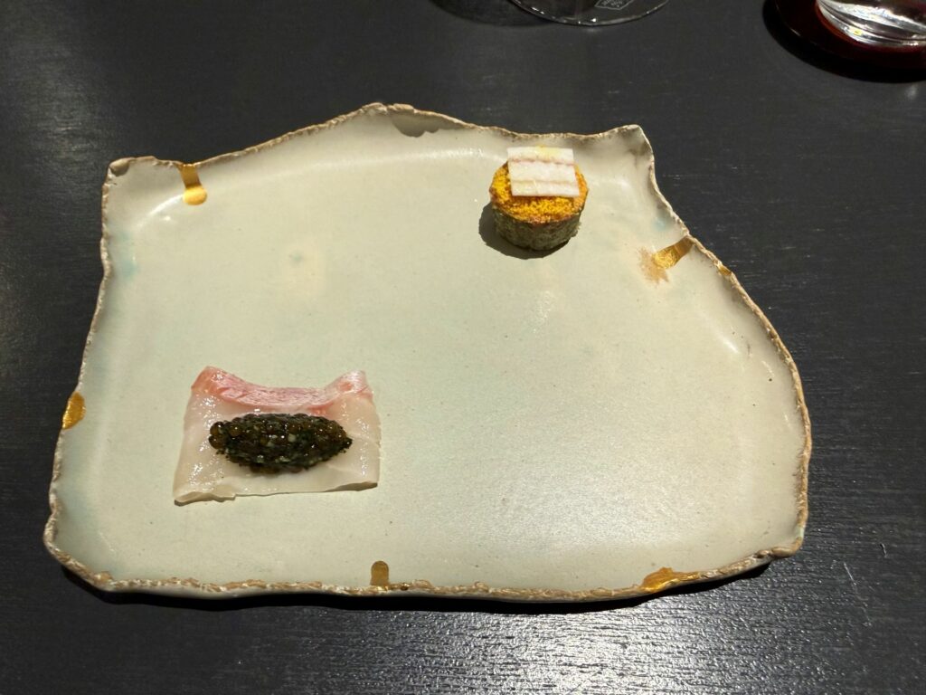 Carpaccio di platessa e caviale, tartelletta di manzo e anguilla
