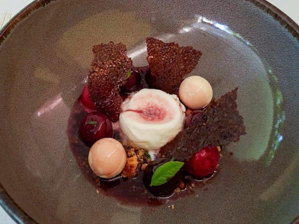 Ciliegie calde e fredde, gelato allo Yogurt 