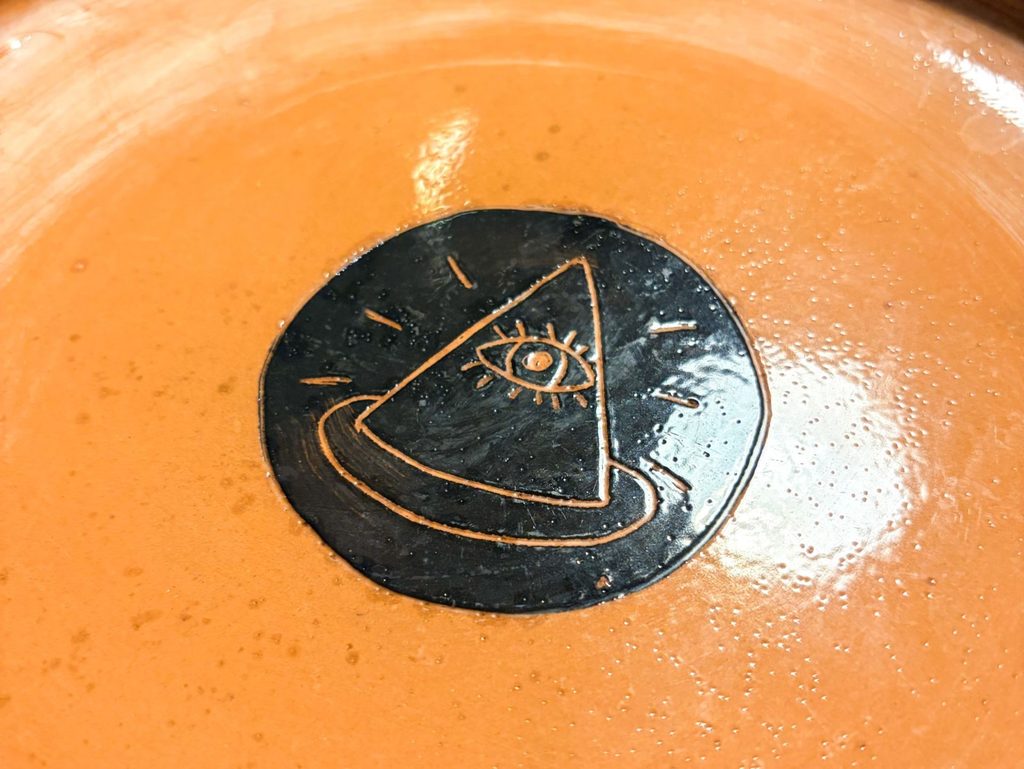 Un dettaglio della mise en place di Bob Alchimia a Spicchi