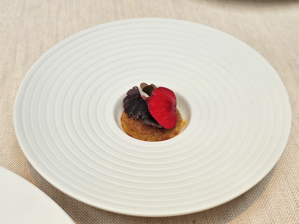 Secondo servizio dello scampo: crème brûlée di teste di scampo.