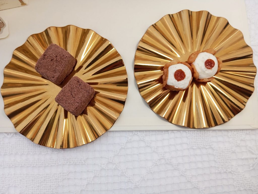 Piccola pasticceria di Charleston Palermo: marshmallow al cacao, cannolo siciliano "flower style"