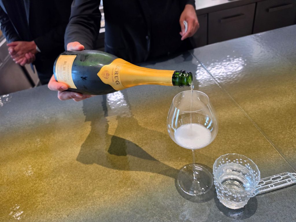 L'aperitivo. Harry's Piccolo fa parte delle Krug Ambassade di Harry's piccolo Metullio