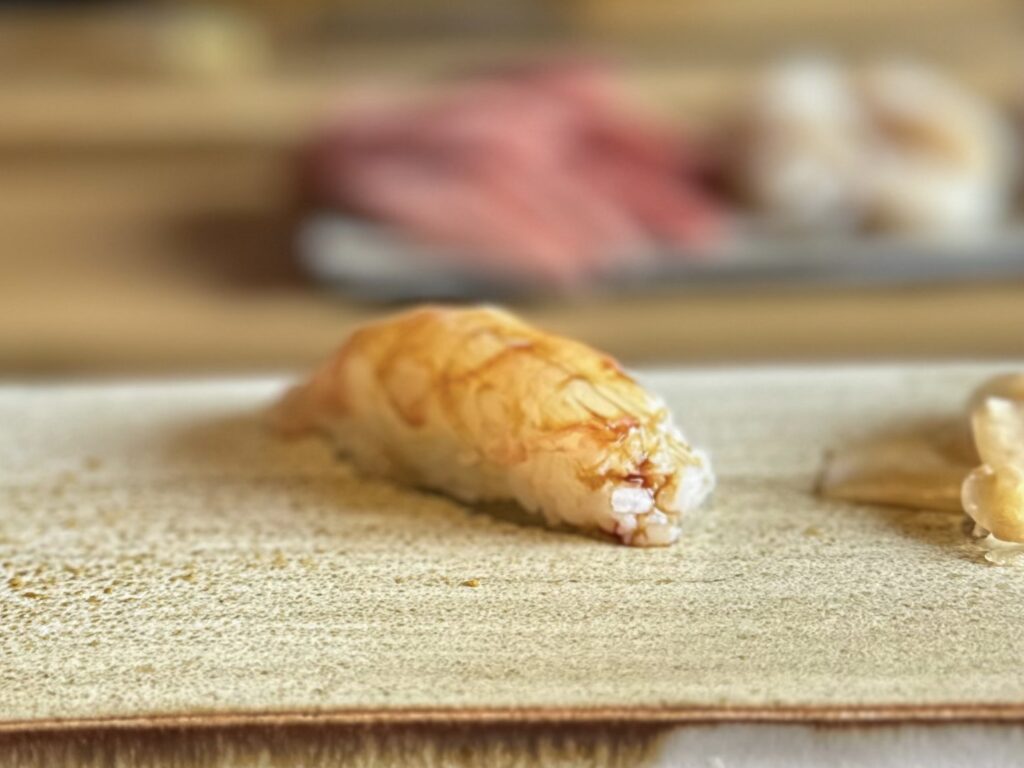 Nigiri di scampo Iyo Omakase