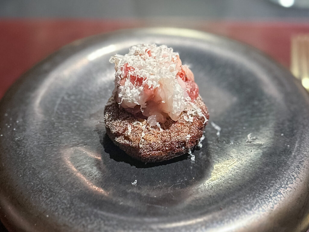 Tartelletta di castagne, lardo di colonnata e pecorino di fossa della pizzeria I Masanielli di Martucci