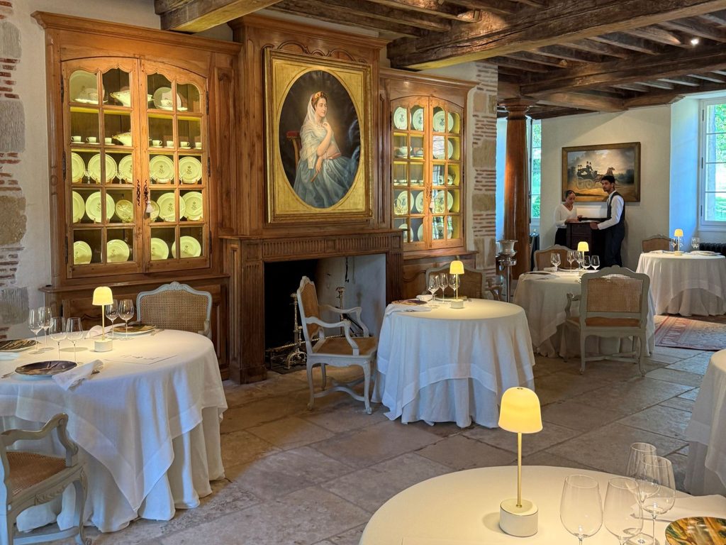 Sala ristorante di Les Prés d'Eugénie