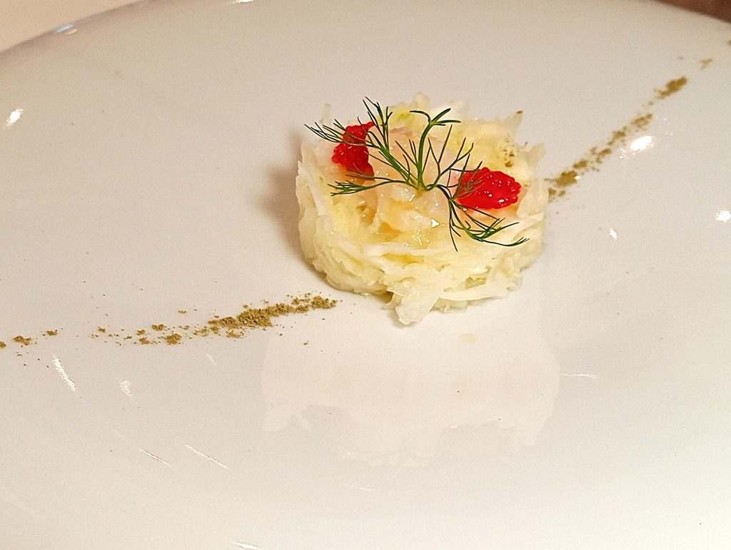Finocchio di Schito, tartare di scampi, uova di pesce volante e polvere di
finocchietto