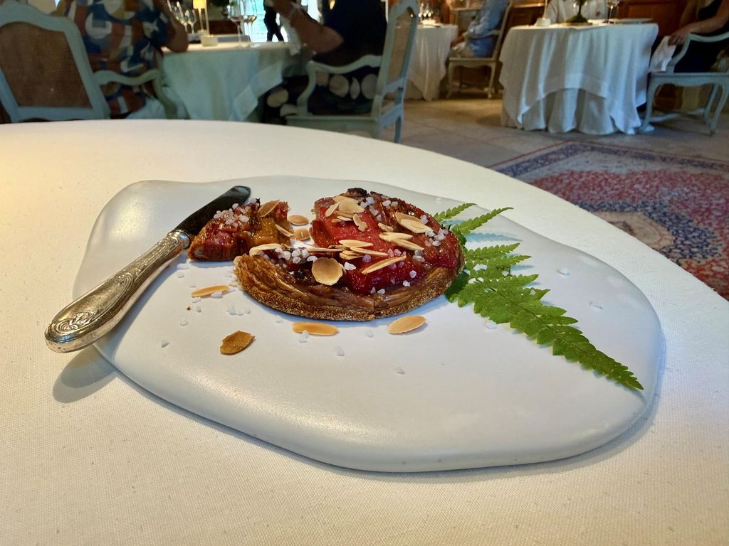 Torta di rabarbaro e mandorla.