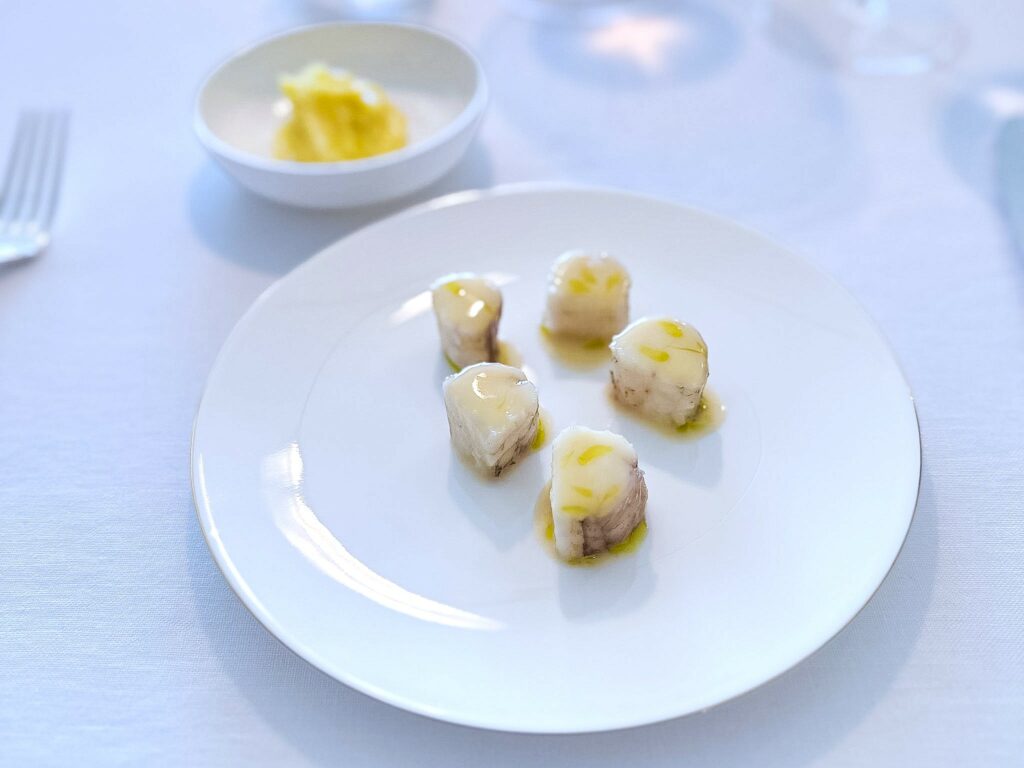 Rana pescatrice e patate del Reale di Niko Romito