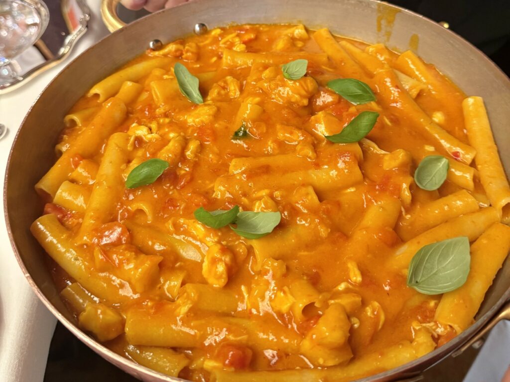 Candele e king crab, San Marzano e basilico.