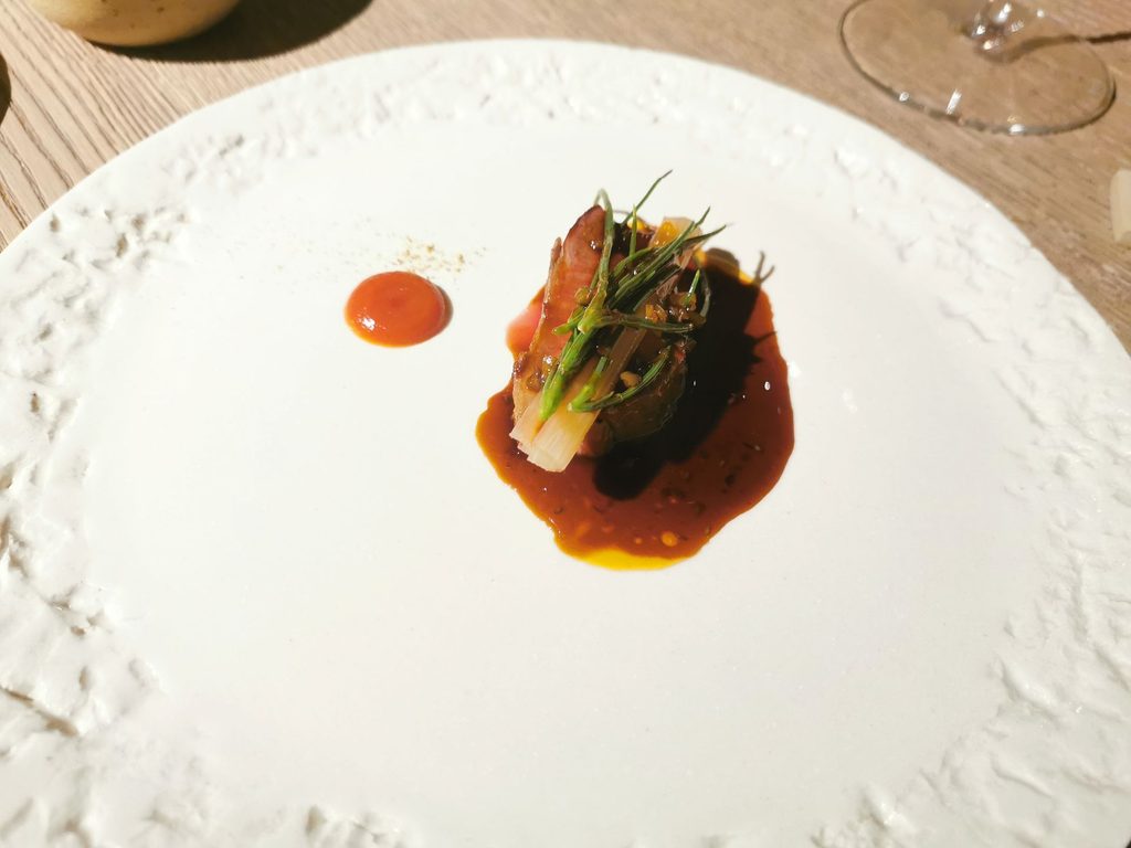 Agnello – Confettura di pomodoro rabarbaro pepe sansho