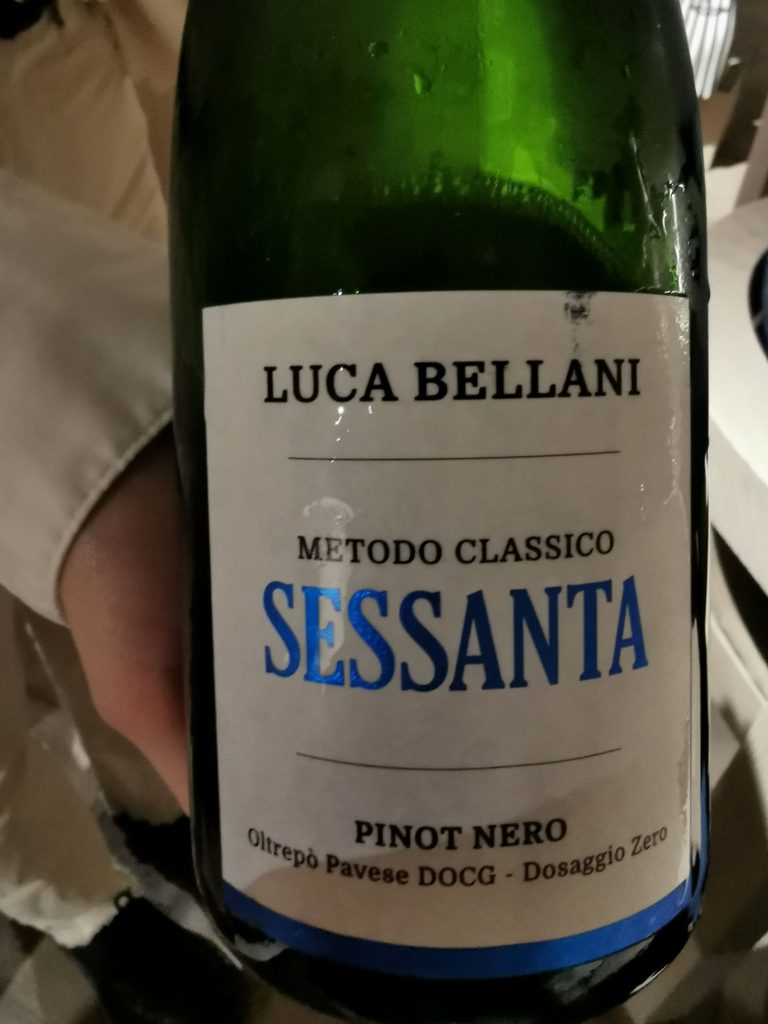 Un metodo classico per iniziare l'esperienza nel ristorante Nomos Ante